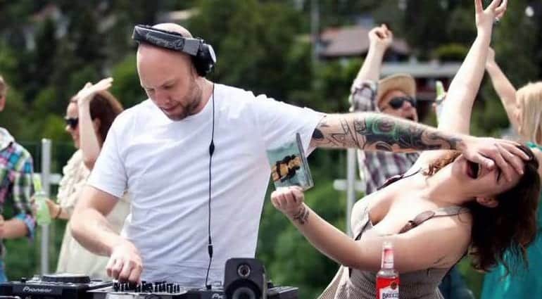 DJ requests at a wedding